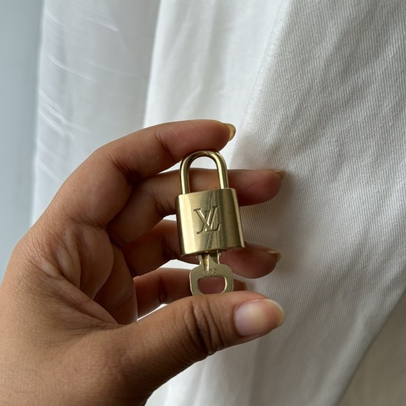 Louis Vuitton Locks & Keys in Mint Condition (Price is per Lock & Key) - Picture 4 of 7